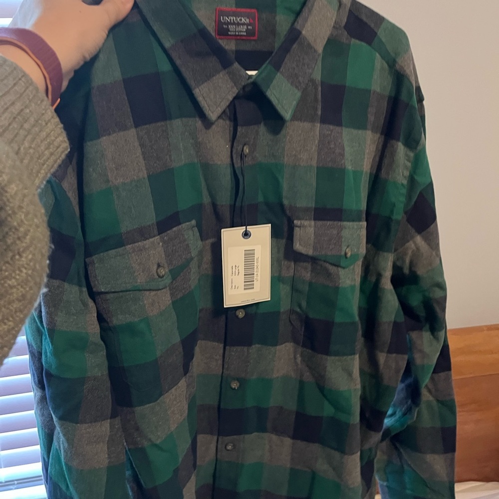 NEW untuckit flannel